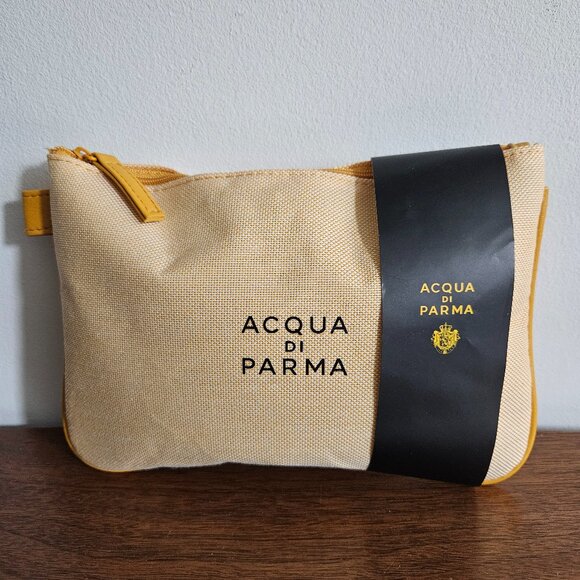 Acqua Di Parma x Air Canada Travel Essentials Kit - Picture 1 of 3